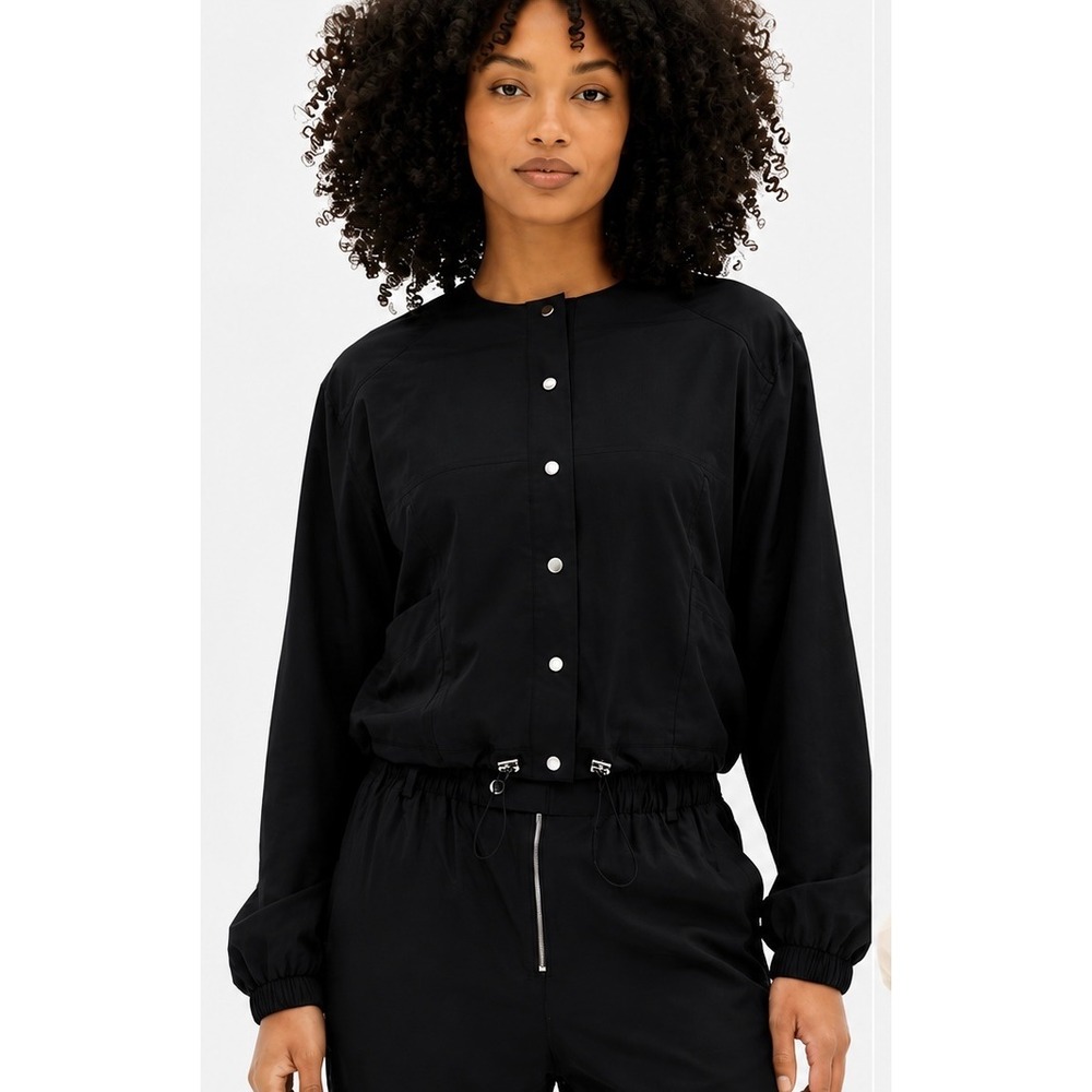 Girlfriend Collective Black Windbreaker Jacket Snap Front Drawstring Hem NWT